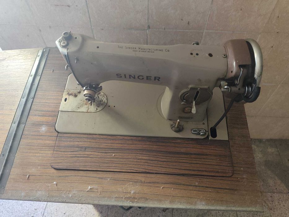 Maquina de costura antiga Singer