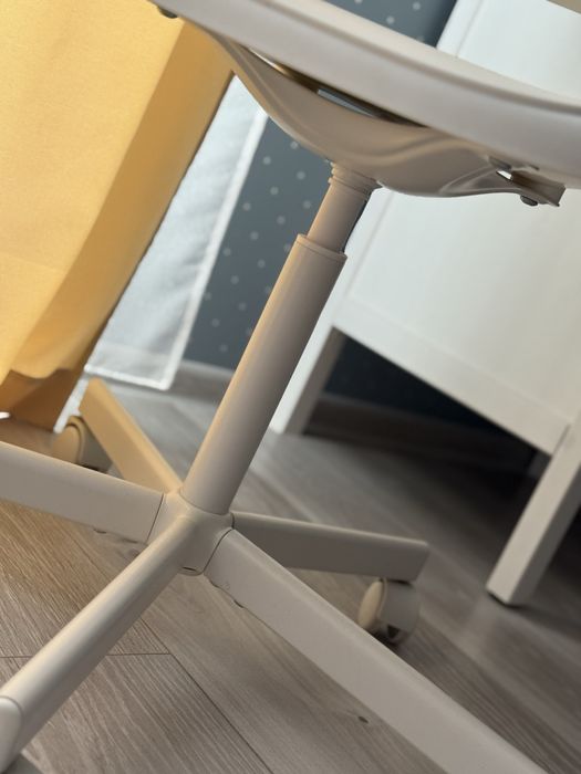 Поворотний стілець для офісу та дому IKEA