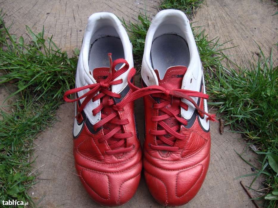 Buty piłkarskie(korki) nike ctr360 rozmiar 38