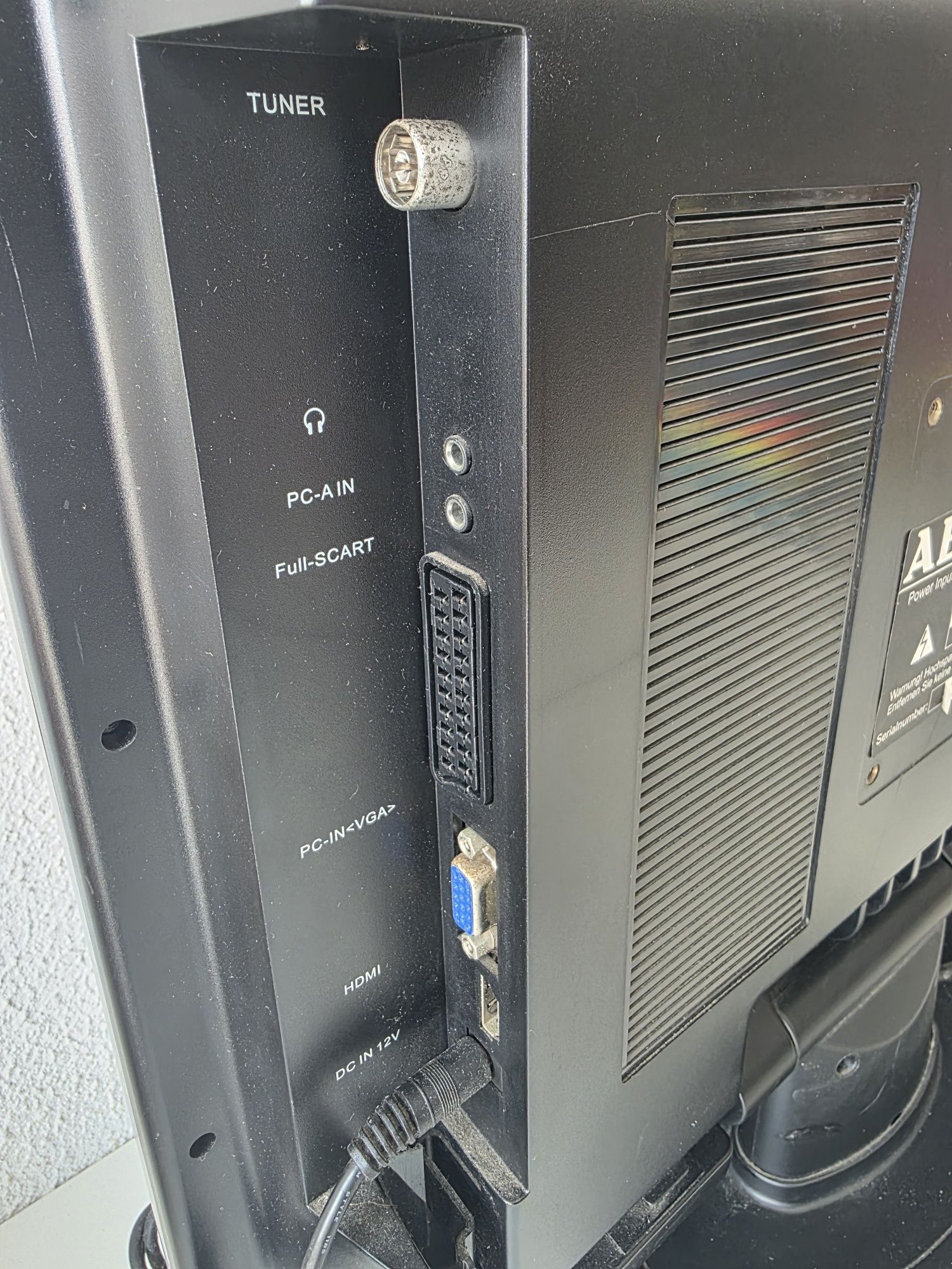 Tv lcd AEG 19/8 a funcionar