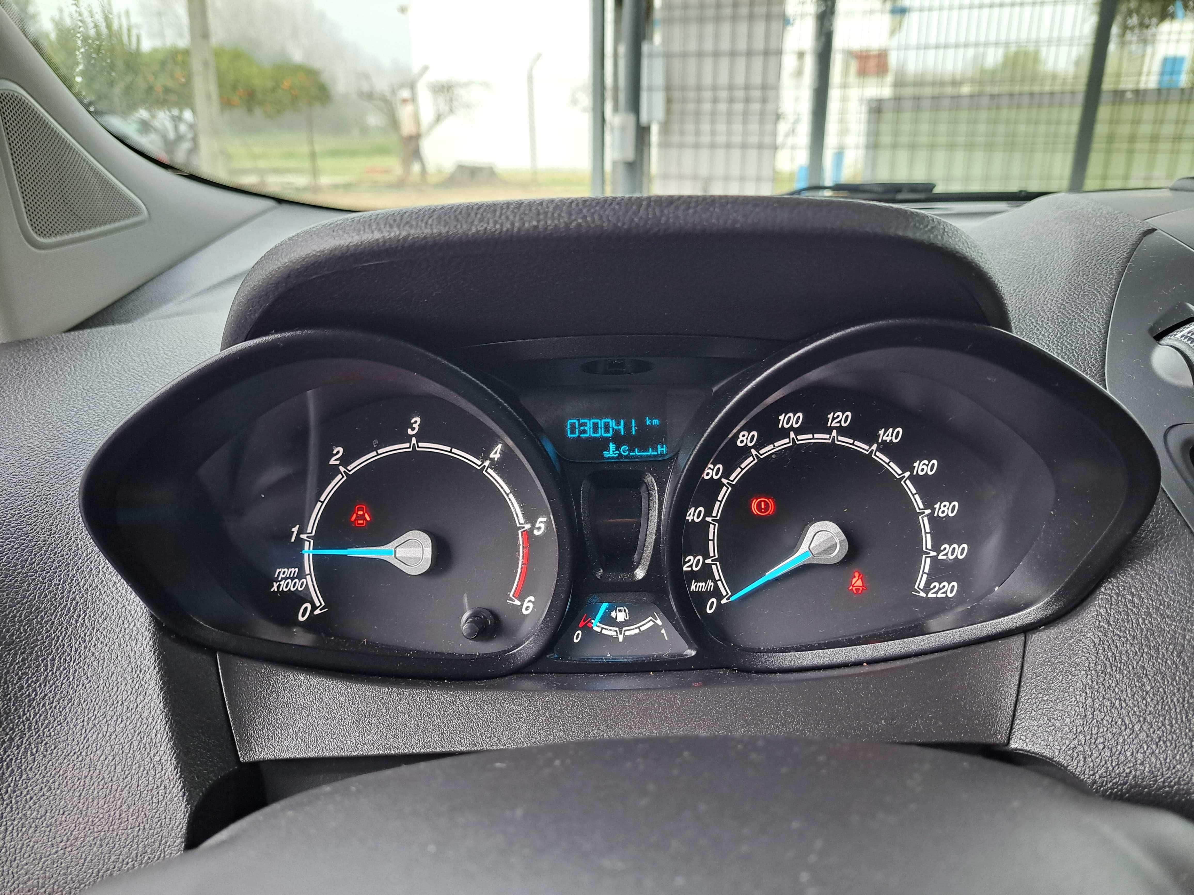 Ford Transit Courier 1.5 TDCi Trend IVA DEDUTÍVEL