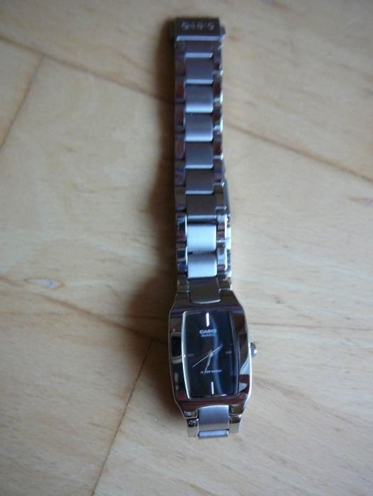 Zegarek CASIO QUARTZ Water Resist czarny DAMSKI na prezent dla kobiety