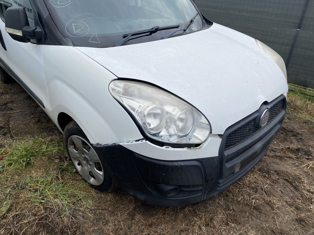 Przód kompletny Fiat Doblo 2 II Opel Combo 2010- maska zderzak lampa