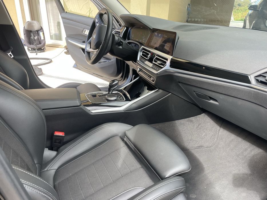 Bmw 320e xdrive  touring PHEV vários extras