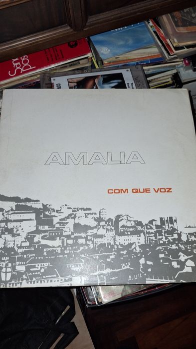 Amália Rodrigues com que voz lp