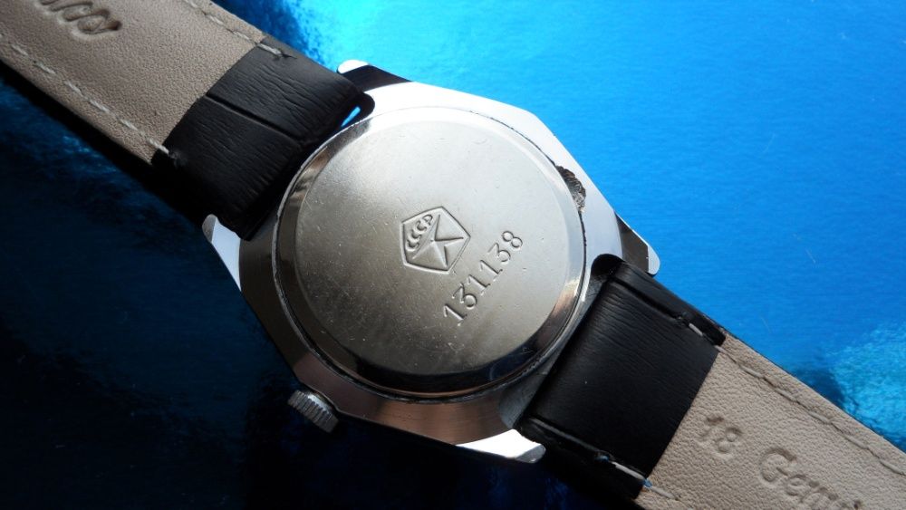 6 УГОЛЬНЫЕ, 2 БАРАБАННЫЕ часы СЛАВА-2414 сделано в СССР 70-Х. мужские