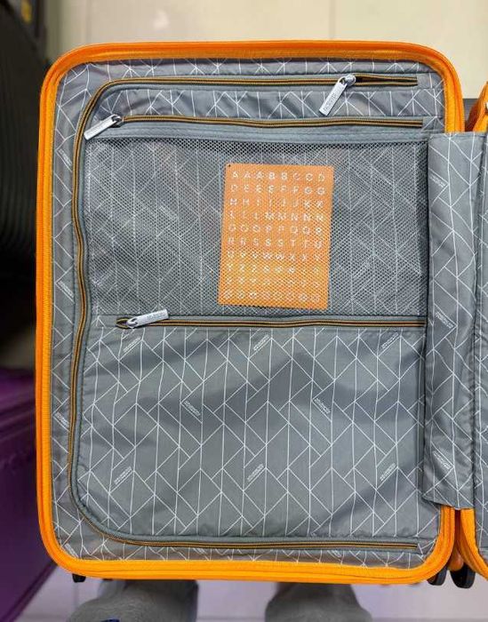 Валіза American Tourister FastForward ручна поклажа 55 х 40 х 20/23 см