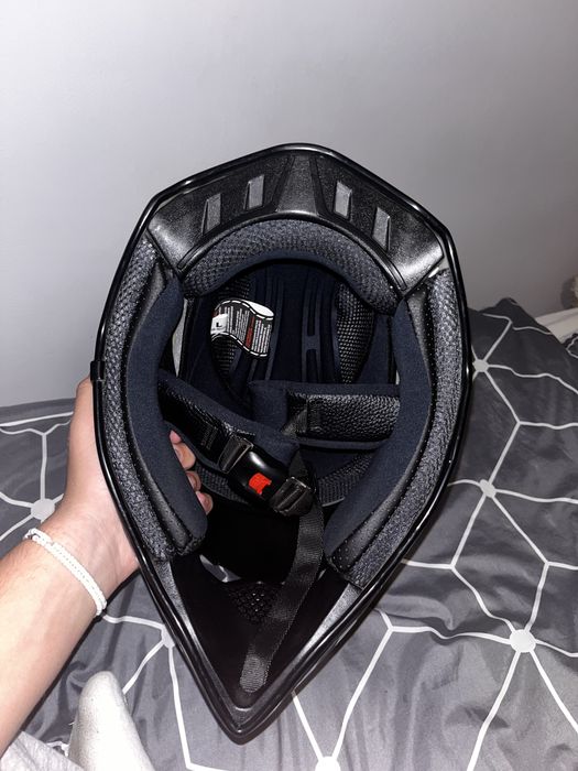 Kask XTR ufo! Rozmiar L bez wypadkowy