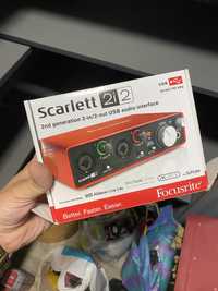 Звуковая карта Focusrite Scarlett 2i2