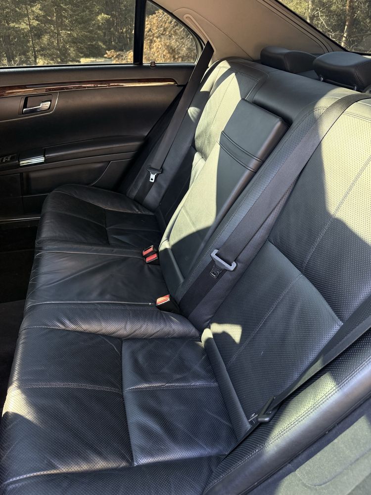 Mersedes Benz s class w221 s550