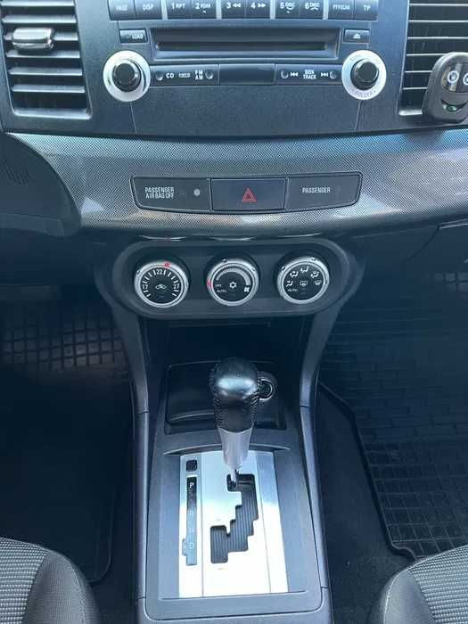 500 гривень доба Mitsubishi Lancer Оренда авто автомат газ