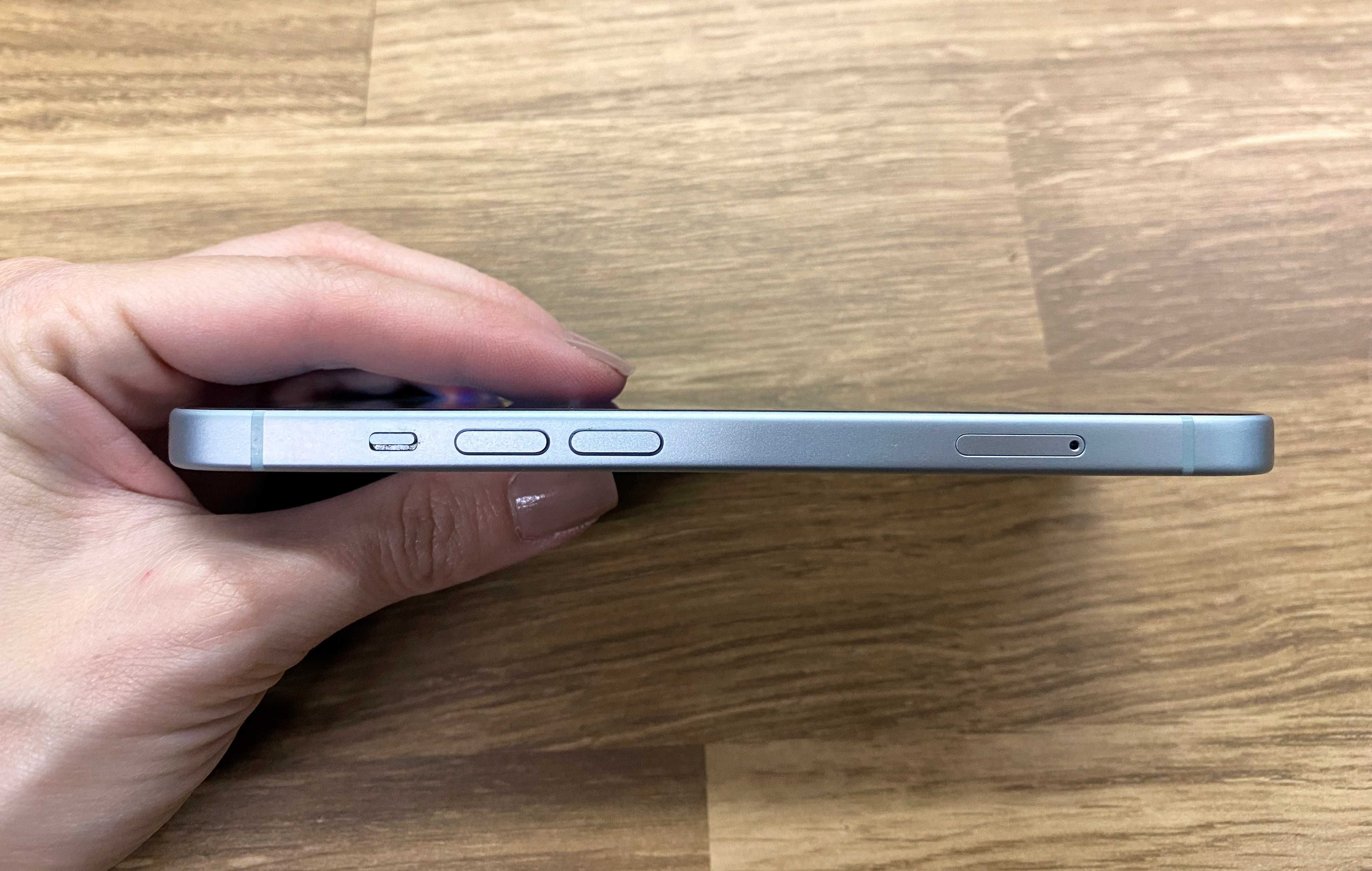 iPhone 15 128GB - Desbloqueado - Como novo, na caixa, com garantia