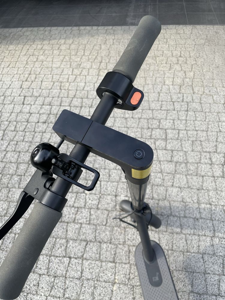 Hulajnoga Xiaomi Mi Electric Scooter Essential 250 W 20 km/h