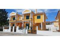 Moradia T5 em Bacelos de Gaio