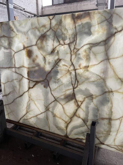 Онікс, Травертин, мармур