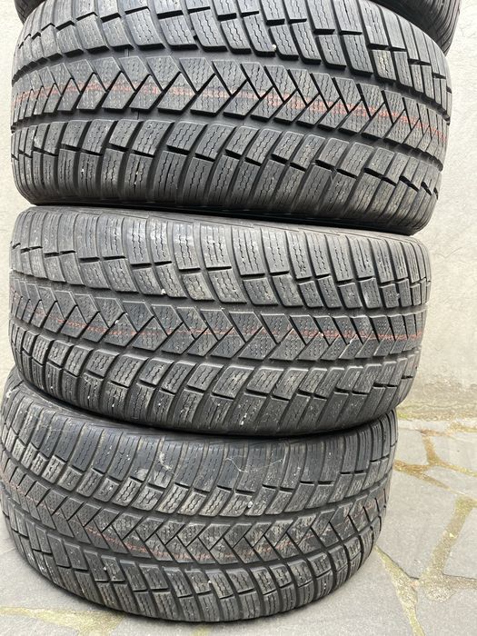 Резина Зима б/у Vredestein 235/45R17