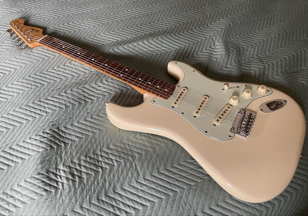Stratocaster Fender Vintera 60s Modified