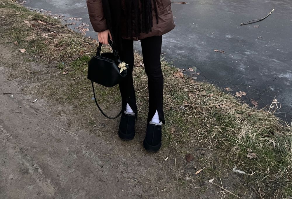 Лосини з розрізом від бренду Cher17 в хорошому стані