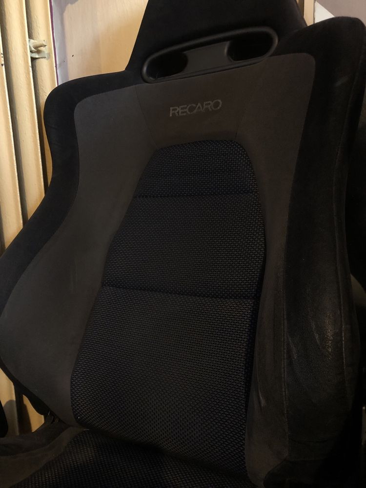 Fotele kubelkowe RECARO