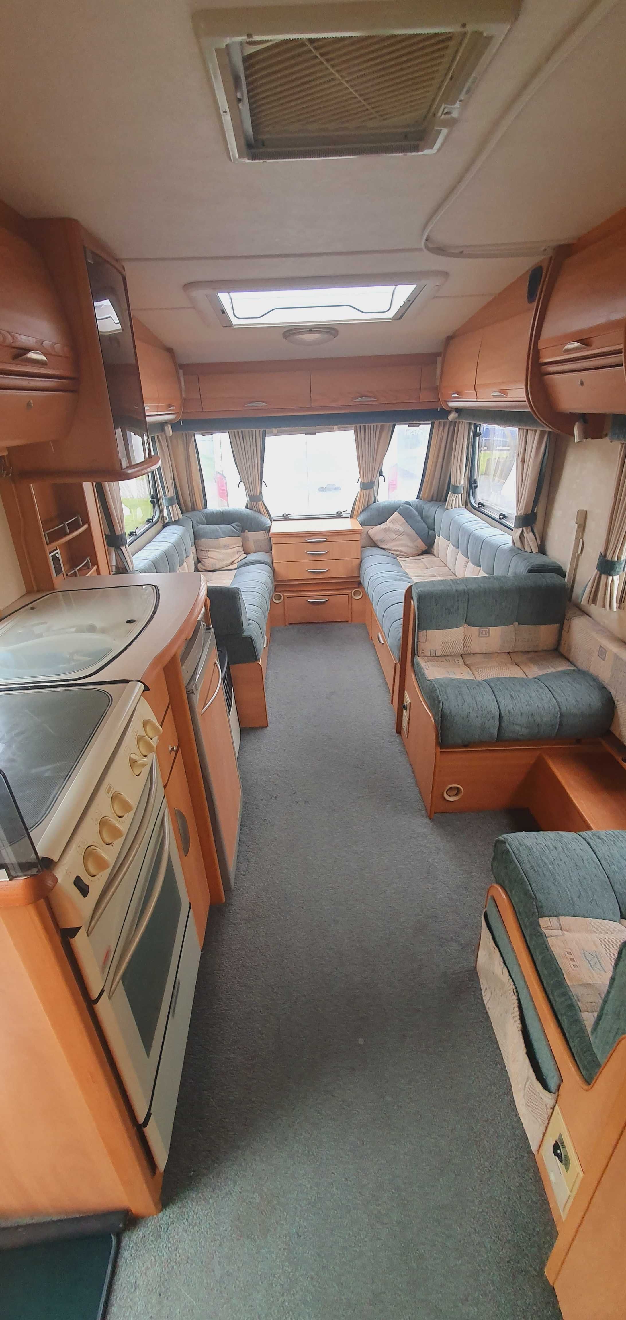Przyczepa kempingowa Swift Challenger 4 osobowa