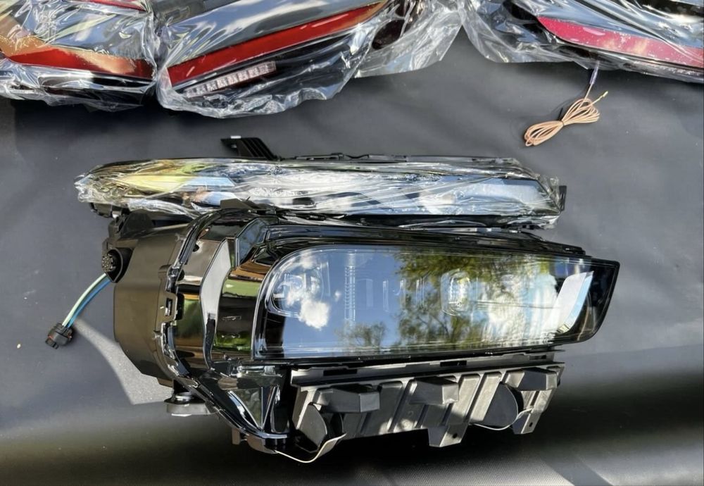 Рестайлинг BMW X7 G07 LCI обвес бампер M60i