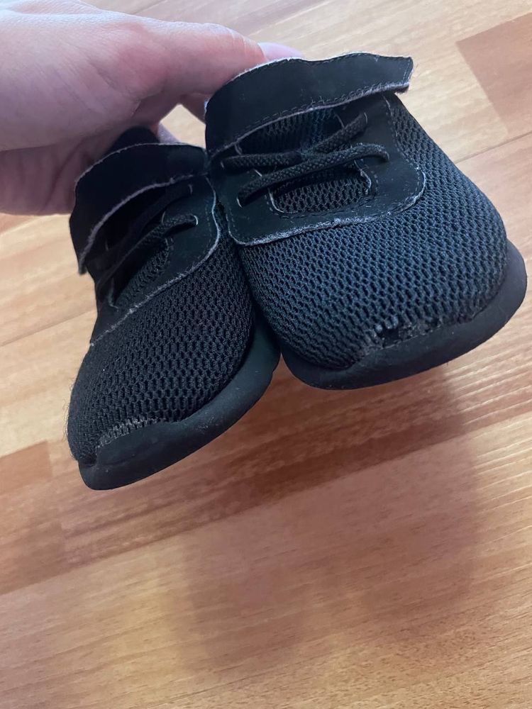 Кросівки Nike 25