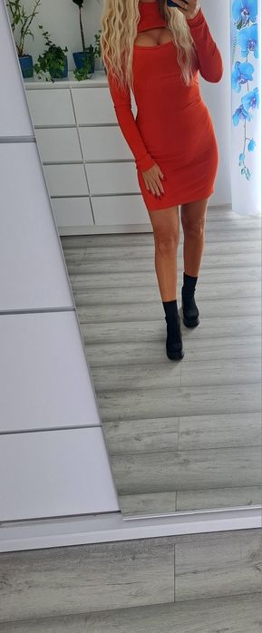 Sukienka prążkowana ceglasta stojka rozmiar 38 M