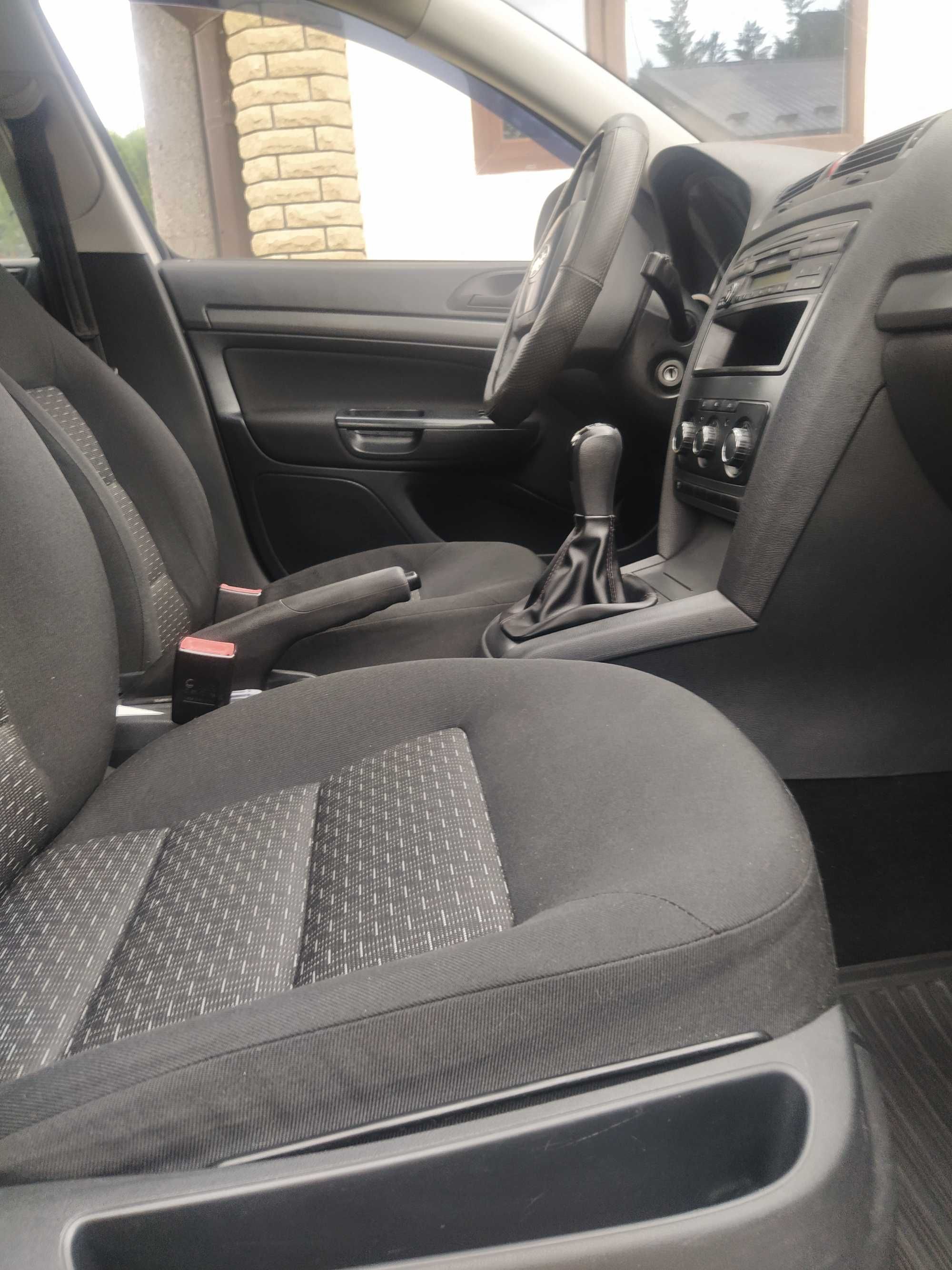 Продаж авто SKODA OKTAVIA TUUR 2012 р.