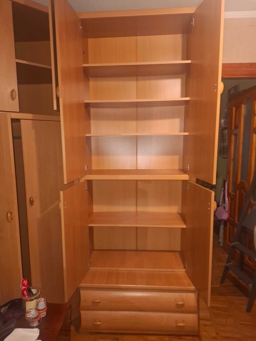 Шафа в хорошому стані