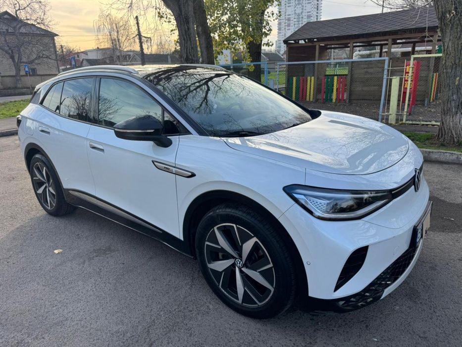 Продам практически новый VW ID 4