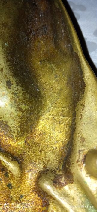 Stara mosiężna popielniczka syrenka.