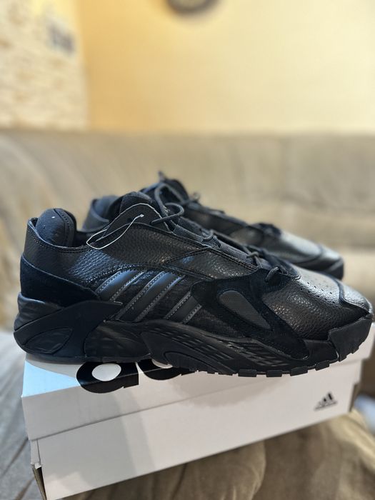 Кросівки чоловічі Adidas демісезон р.42 нові