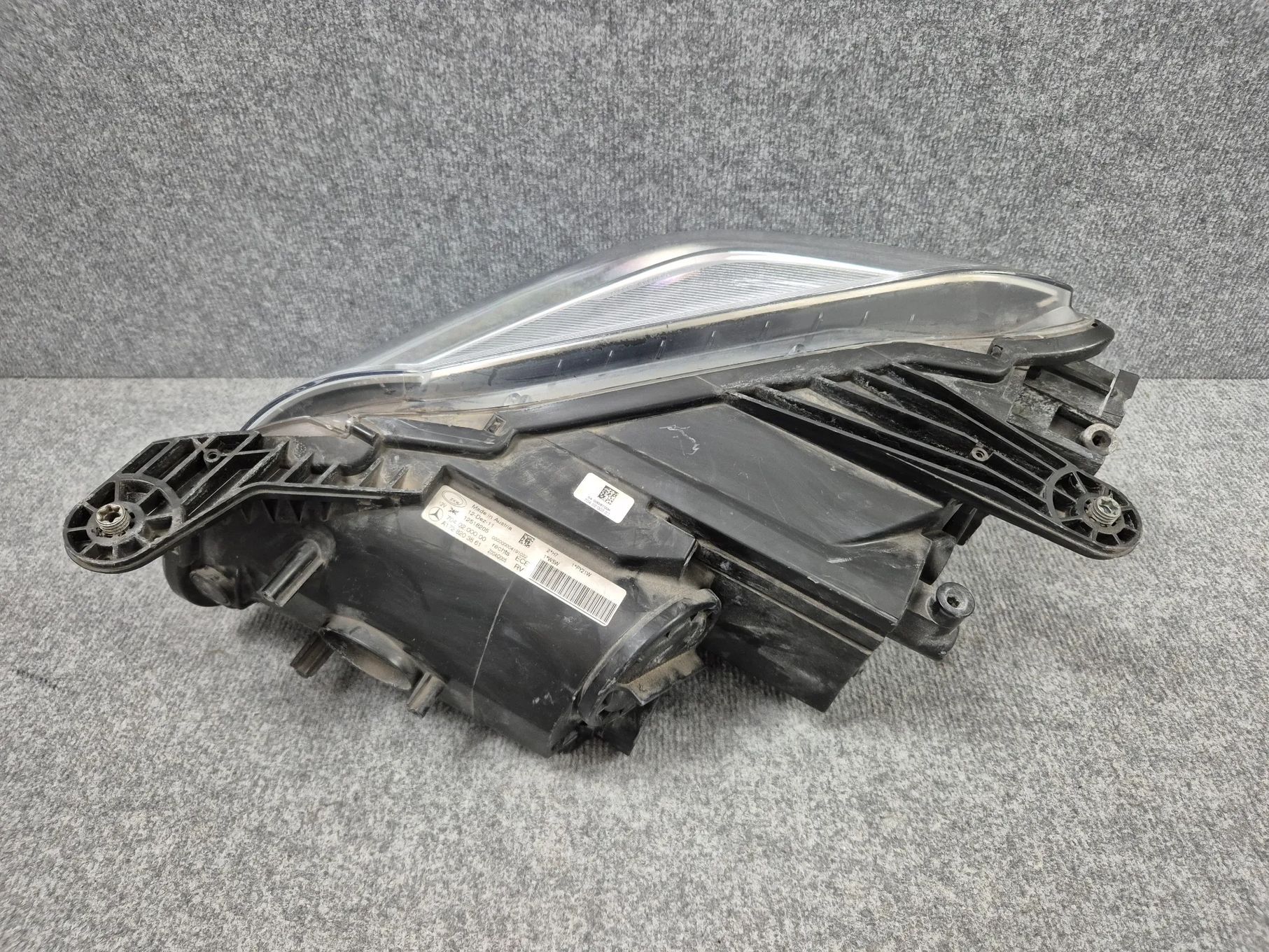 REFLEKTOR LAMPA PRZEDNIA PRAWA - MERCEDES SLK R172 10-15