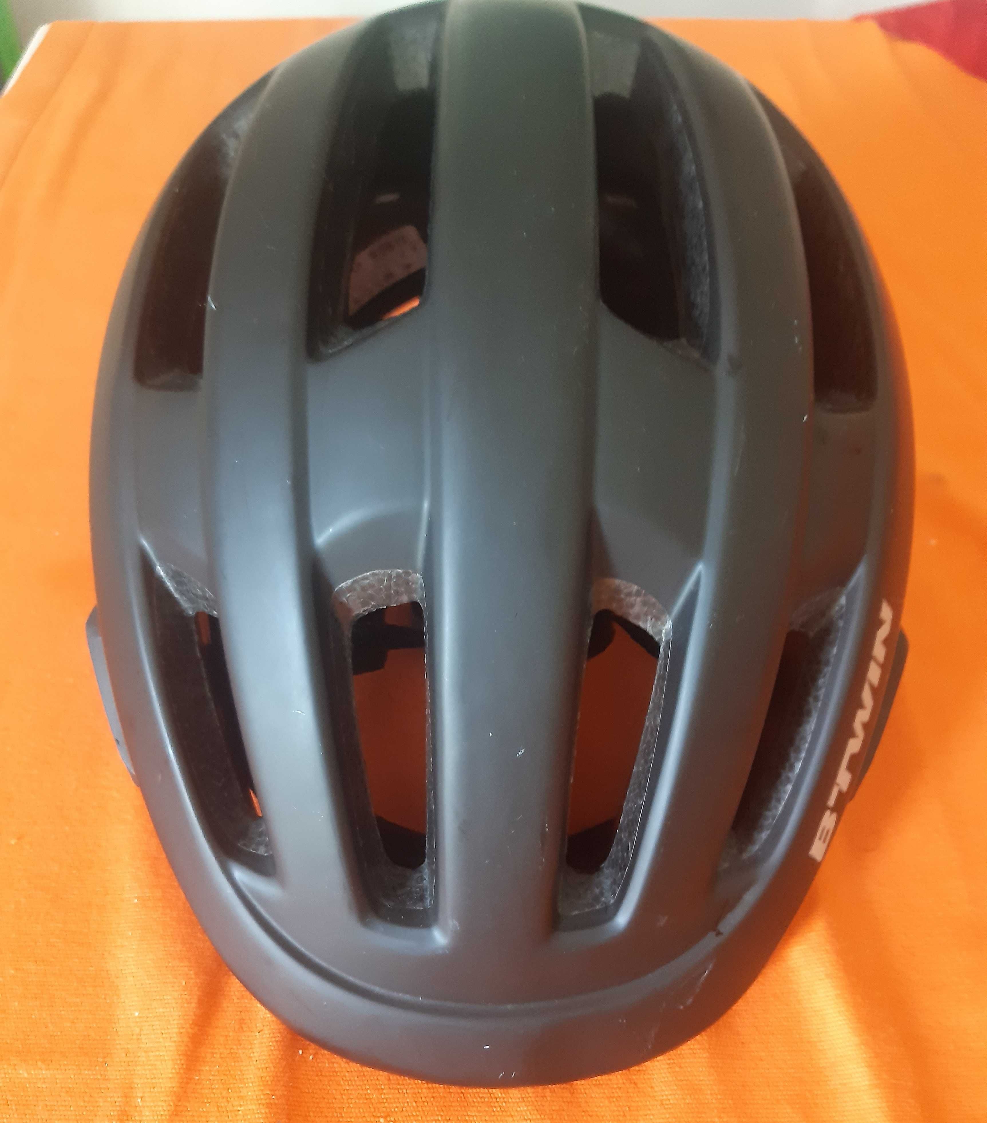 Capacete Btwin - tamanho 56-61cm