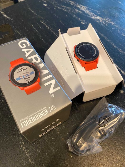 Garmin Forerunner 745