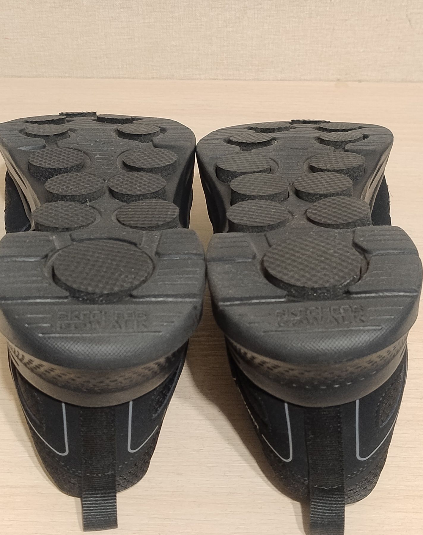 Кросівки Skechers Go Walk 7 (42 розмір, 26,5 см)