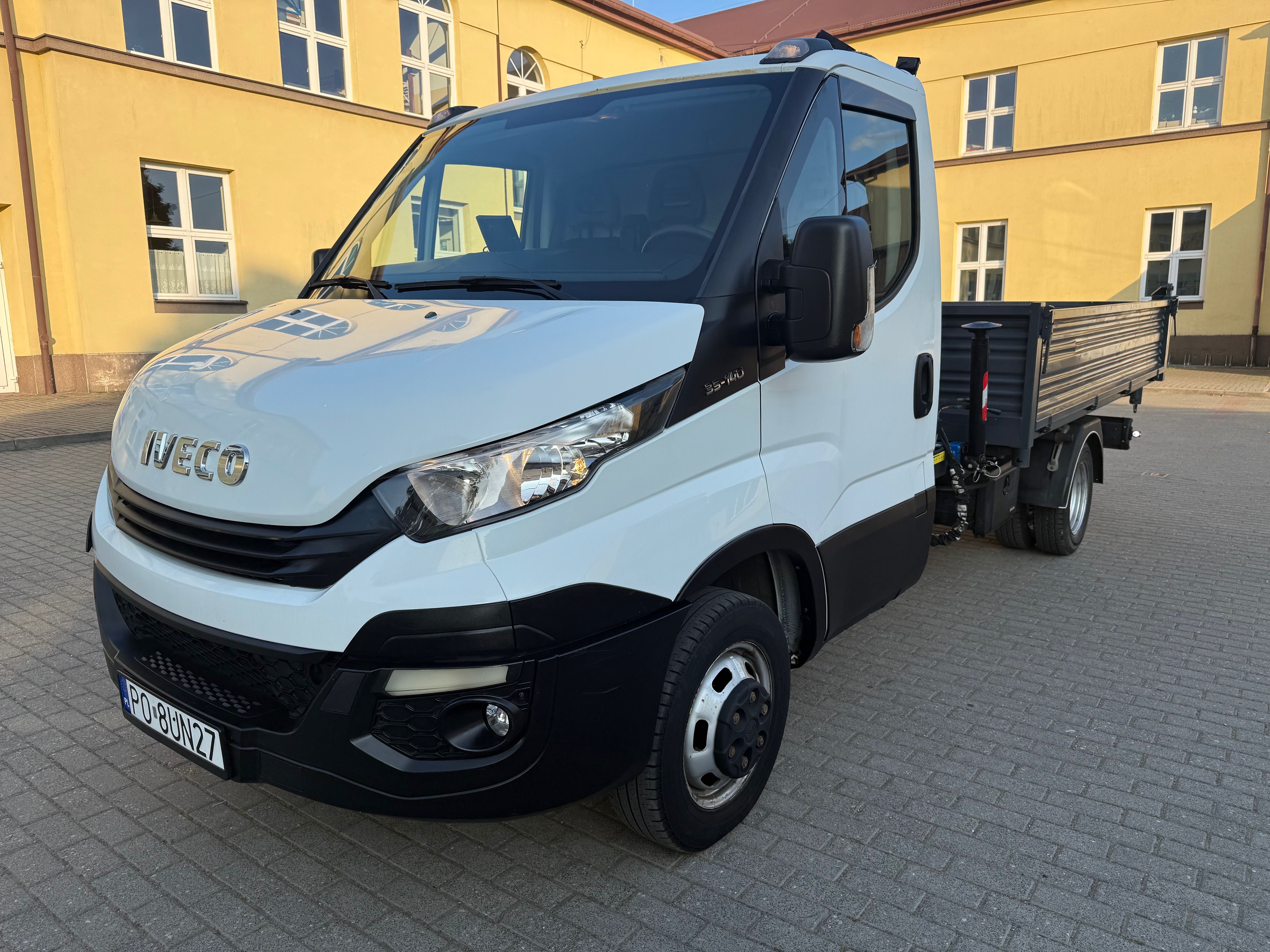 3,5t IVECO Daily wywrotka z HDS 2,3t/8t super mocny, zadbany,PRZEBIEG!
