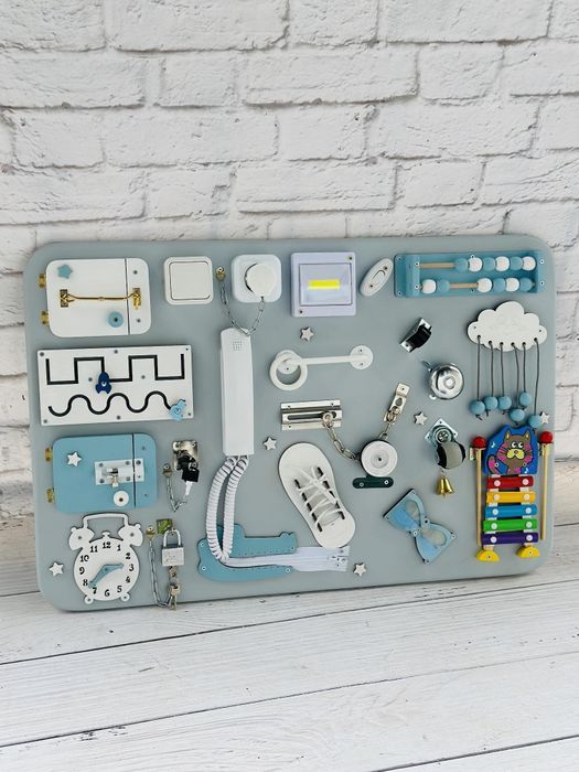 Бізіборд бізікуб