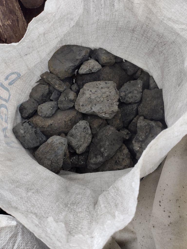 Продам Колоски, Уголь для Печки, Двери деревянные с Коробкой