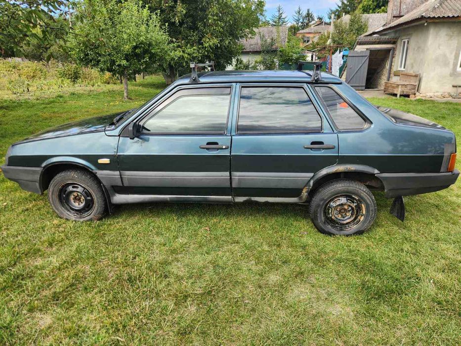 Автомобіль ВАЗ 21099