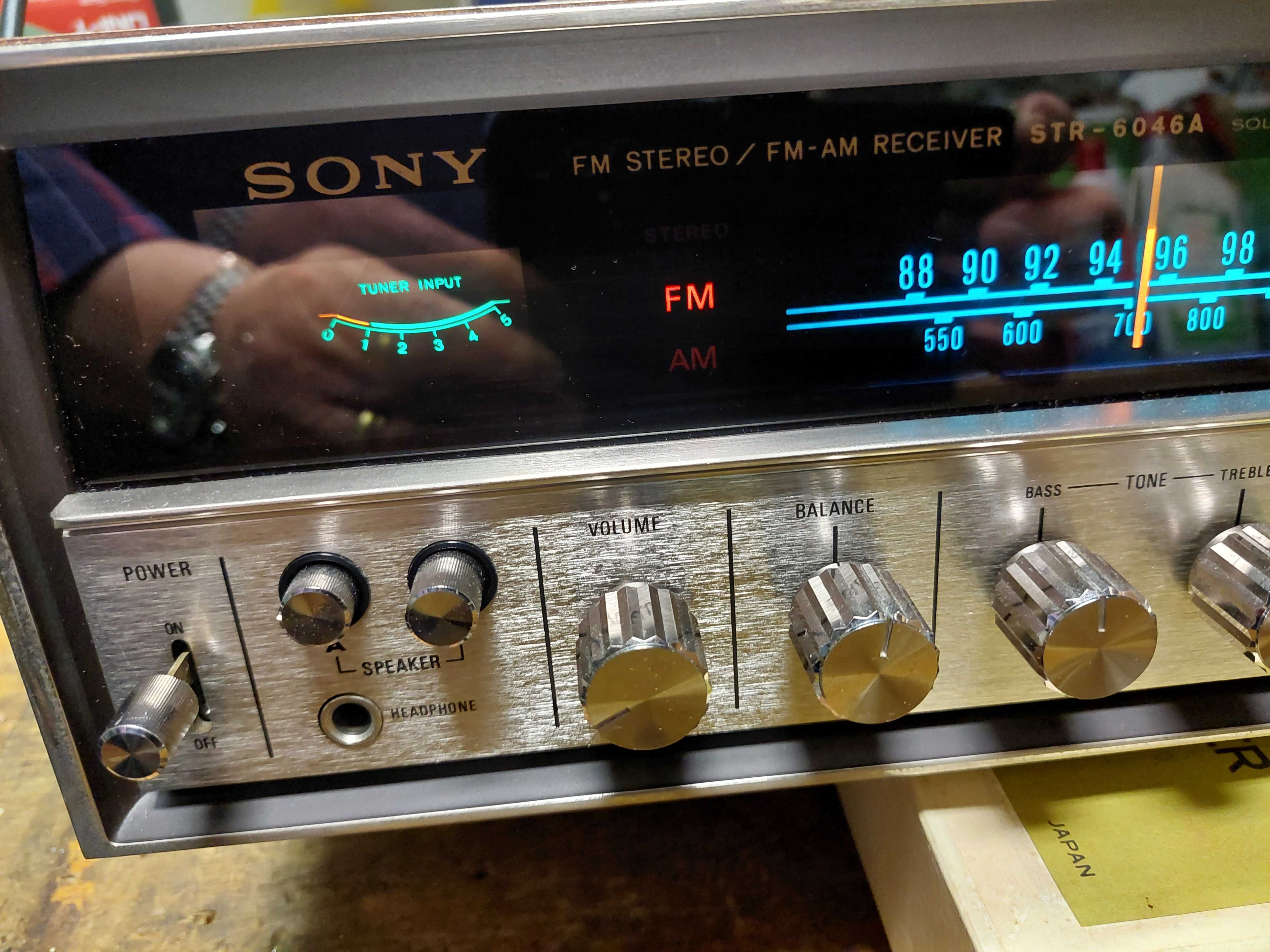 Vendo Rádio amplificador Sony STR 6046A