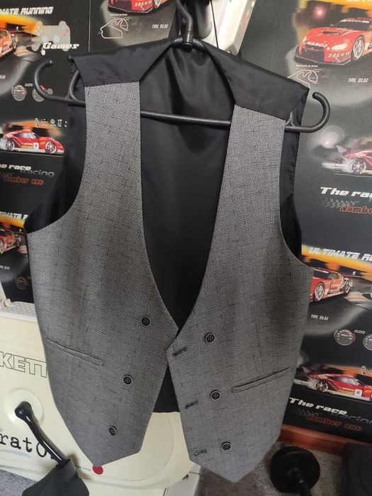 Костюм трійка, класичний костюм, костюм на випускний