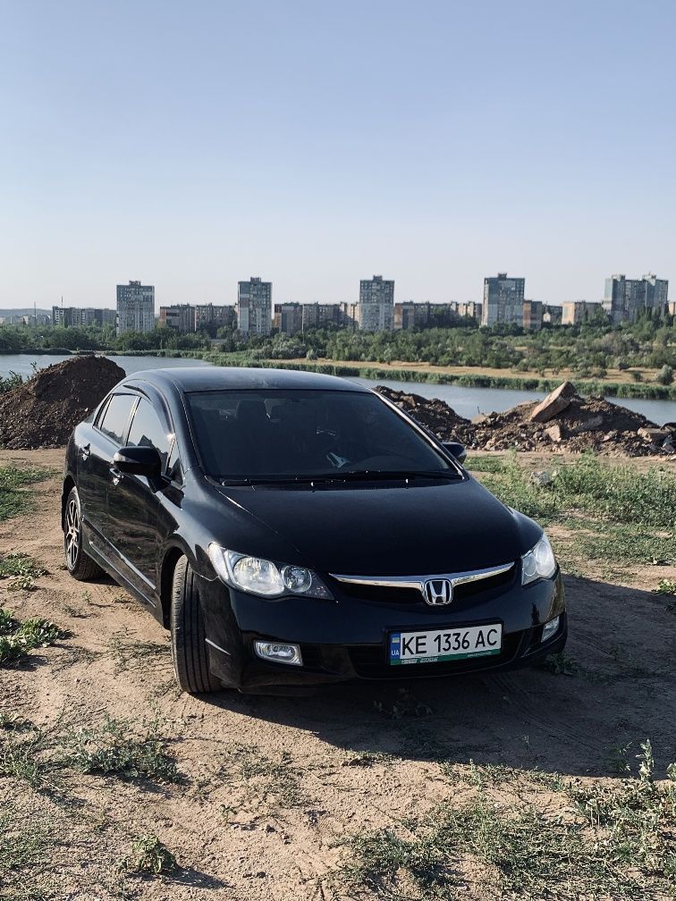 Продам Honda Civic 4d