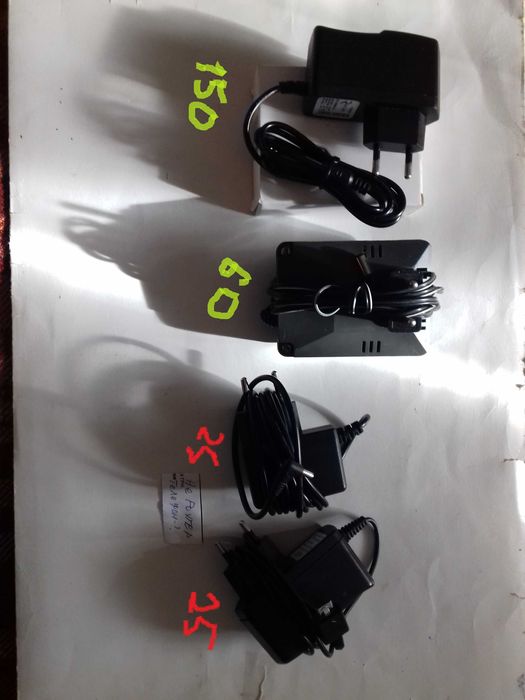 Блоки живлення для електроніки (Wi-fi) і іншого.