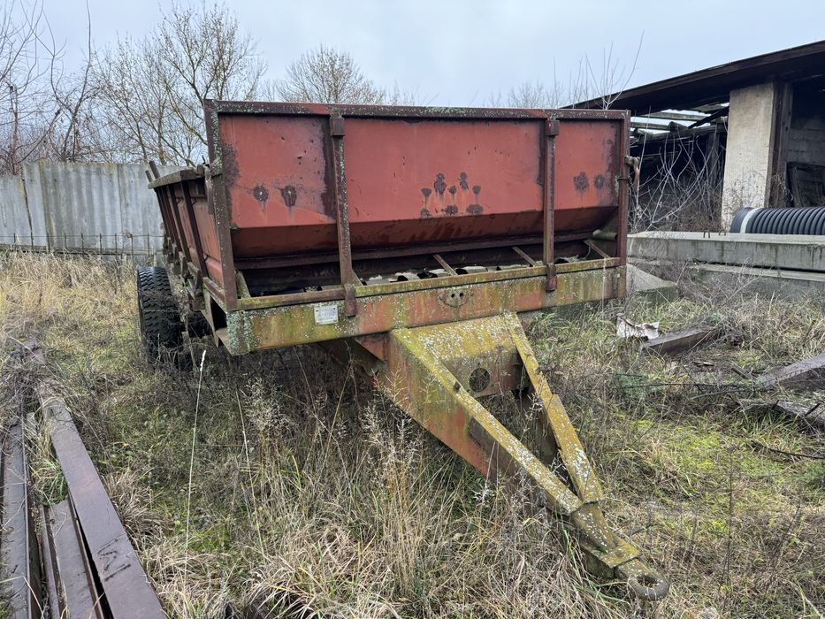 Прицеп тракторний