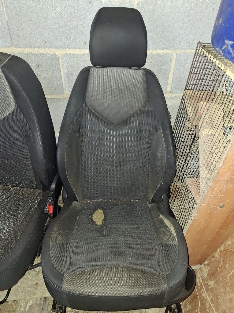 Conjunto de dois bancos renault clio iv