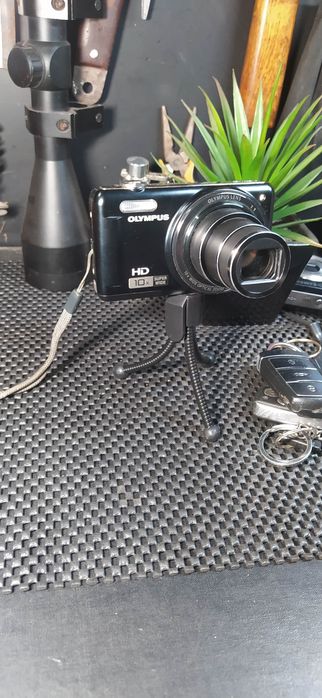 OLYMPUS vr-310 HD 10x 14megapixel