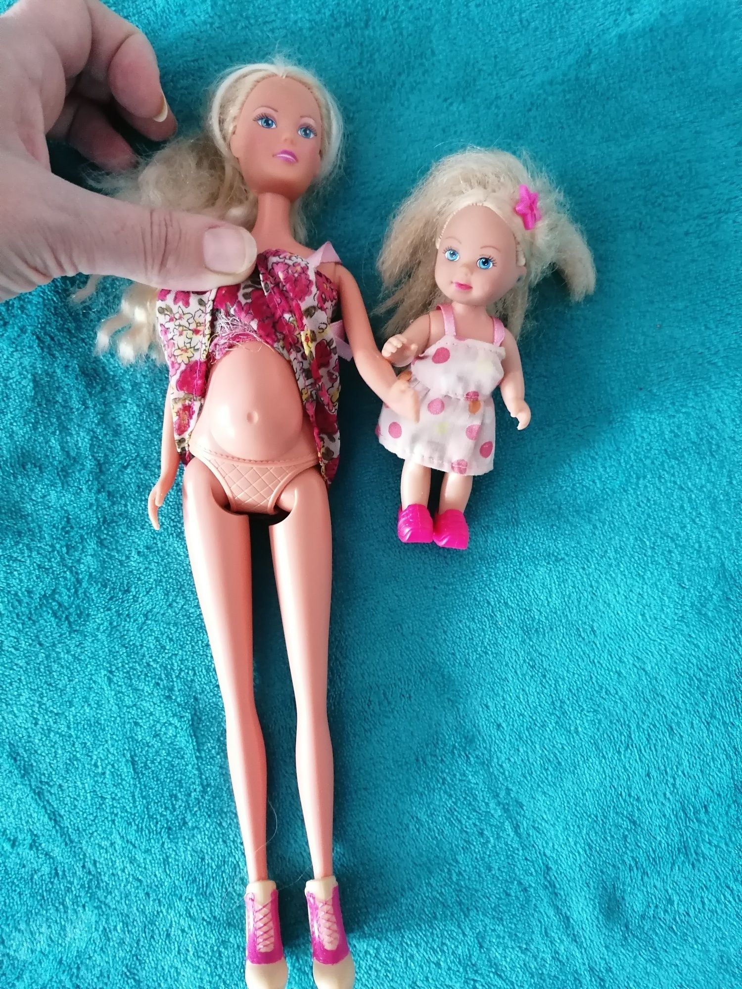 Lalka Barbie w ciąży
