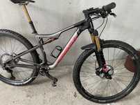 Orbea Oiz 120 mm, GX AXS rozm M, Faktura. DT Swiss XRC 1200