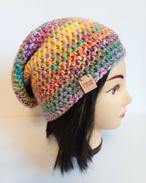 Szydełkowa czapka smerfetka